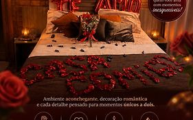 Suíte Rustica Aconchego - Com Banheira de Hidromassagem